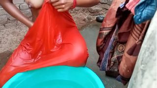 Desi big ass bhabhi fucking in hard doggystyle