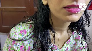 Sexy Haryanvi bhabhi gets naughty on cam